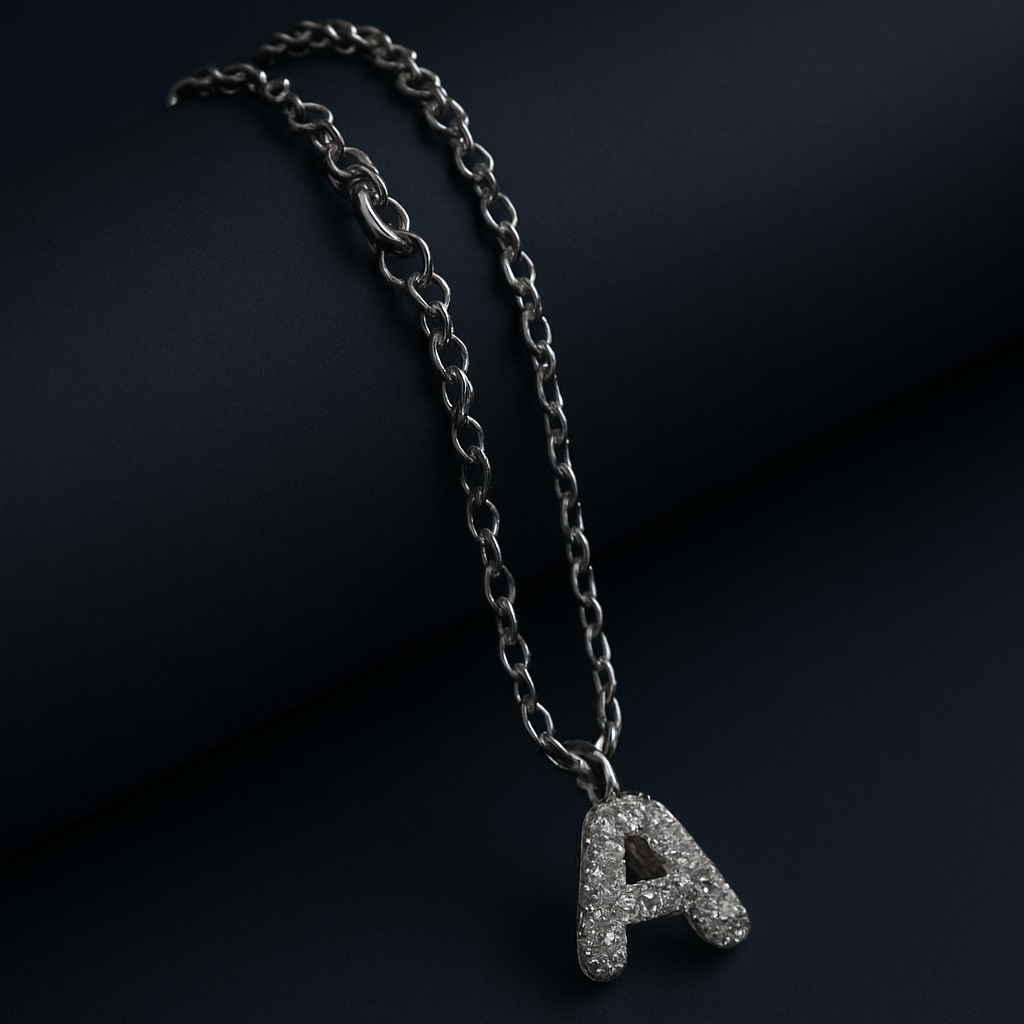 Lettera Preziosa, Collana Personalizzabile con Iniziale